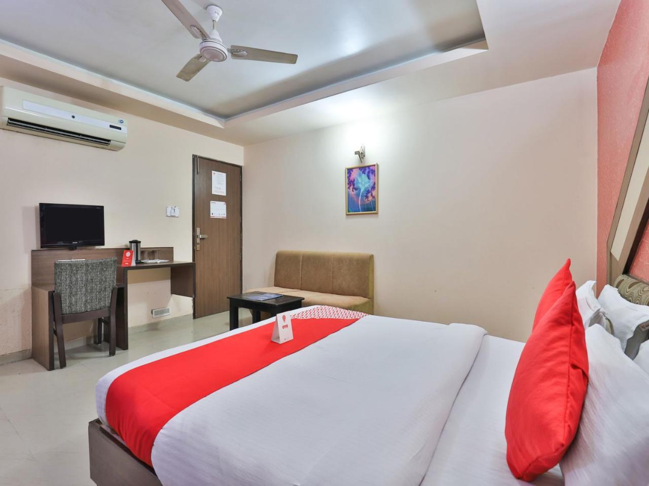 Oyo 4161 Hotel Shailly Inn Αχμπανταμπάντ Εξωτερικό φωτογραφία