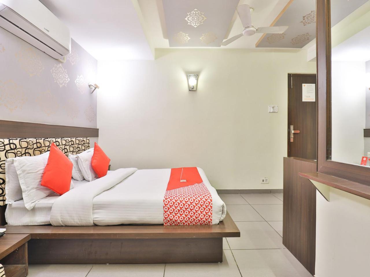 Oyo 4161 Hotel Shailly Inn Αχμπανταμπάντ Εξωτερικό φωτογραφία